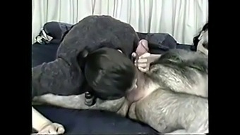 Authentic Middle Eastern Hijab-Wearing Woman Gives A Homemade Blowjob
