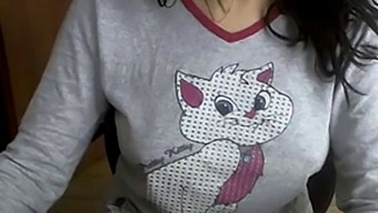 Sweet Webcam Model From Istanbul