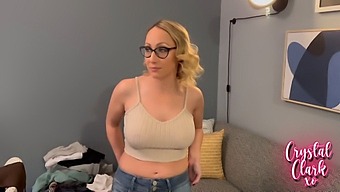 Beautiful College Student Meets Her Stepmother For The First Time.