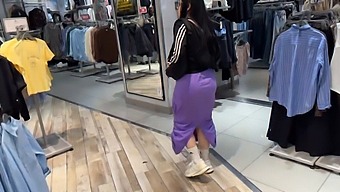I Meet A Fan At The Mall And He Takes Me To The Place I Like.